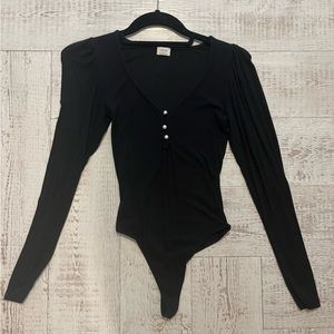 Aritzia Wilfred Long sleeve Bodysuit